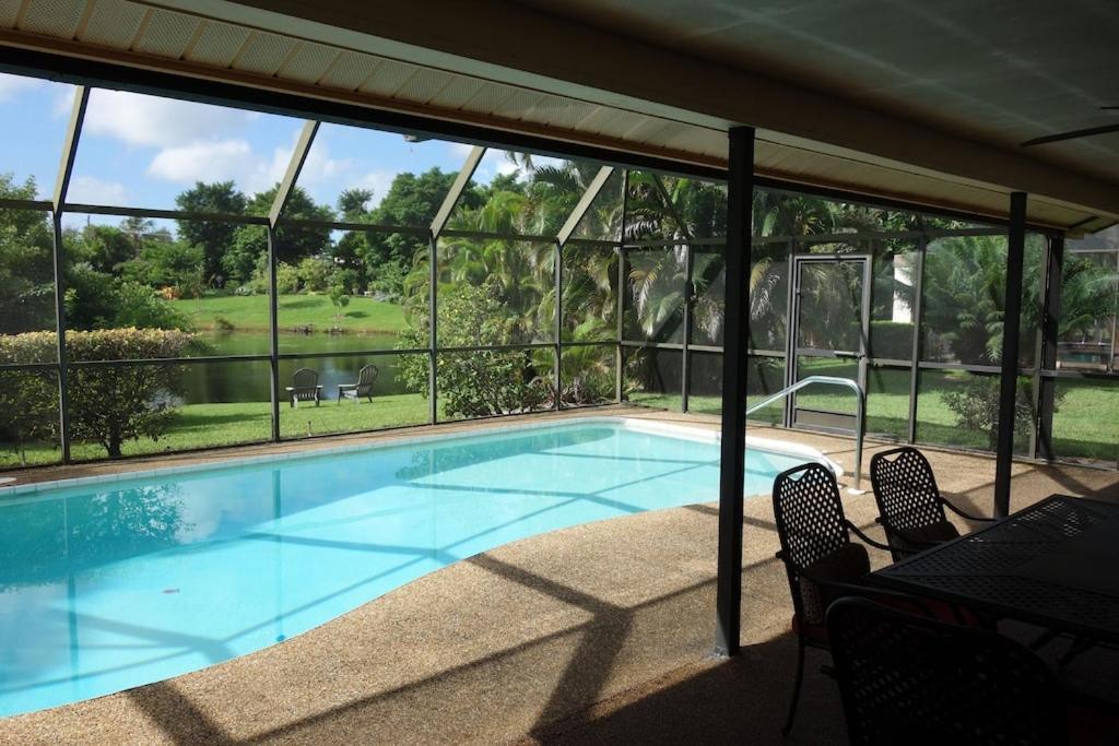 Great Family With A New Sparkling Pool,lovely View, Close To Ferienhaus North Naples